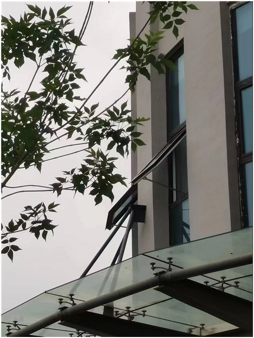消防聯(lián)動排煙窗廠家對屋面泄爆通風(fēng)天窗設(shè)計要求的分析